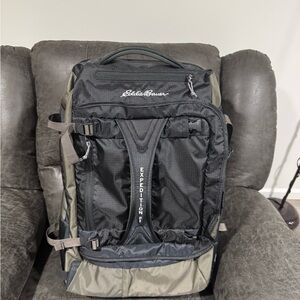 Eddie Bauer Expedition 22 Rolling Duffel Bag Upright Suitcase Travel Size